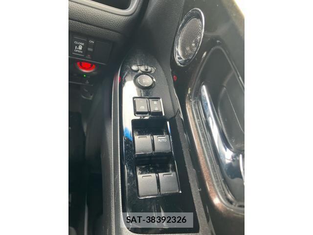 Honda N BOX CUSTOM 2019-01 8315963-18