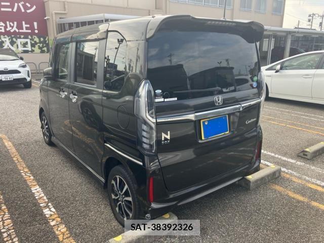 Honda N BOX CUSTOM 2019-01 8315963-4