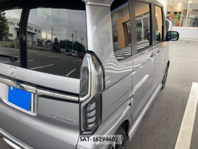 Honda N BOX CUSTOM 2018-09 8315958-12