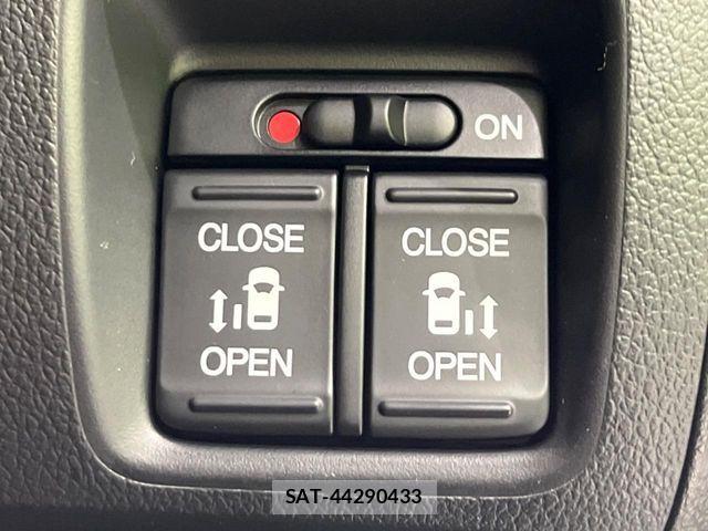 Honda N BOX CUSTOM 2014-11 8337123-2