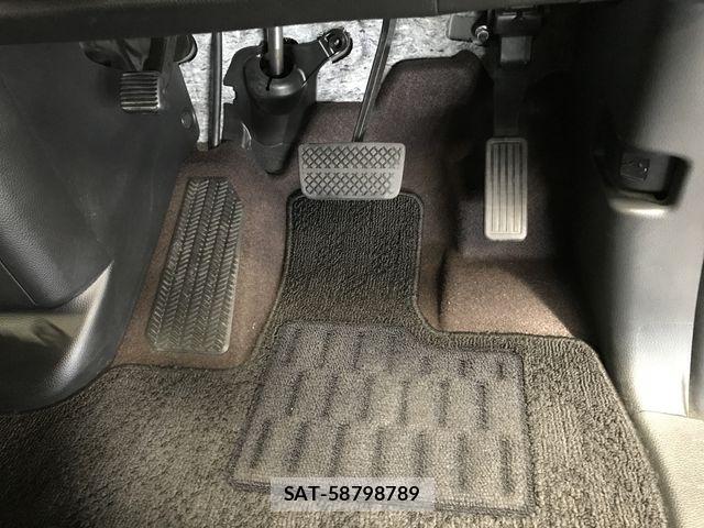 Honda N BOX CUSTOM 2019-06 8337118-15
