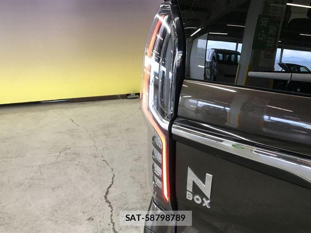Honda N BOX CUSTOM 2019-06 8337118-24