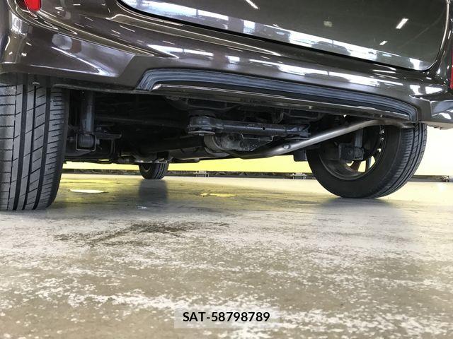Honda N BOX CUSTOM 2019-06 8337118-26