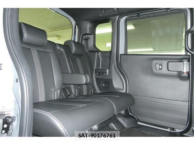 Honda N BOX CUSTOM 2023-11 8334454-9