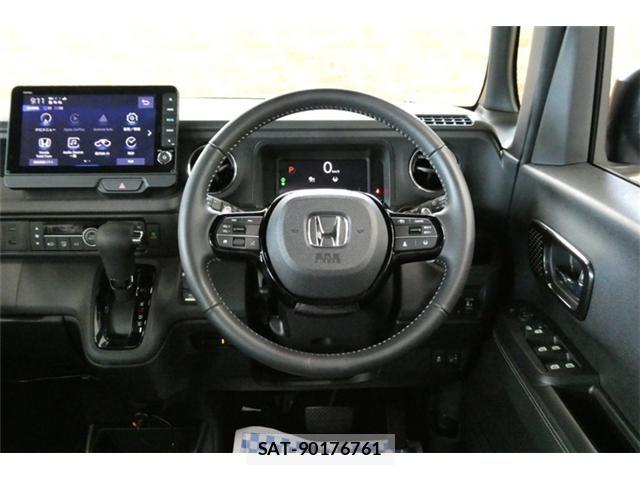 Honda N BOX CUSTOM 2023-11 8334454-14