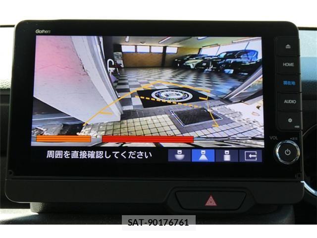 Honda N BOX CUSTOM 2023-11 8334454-17