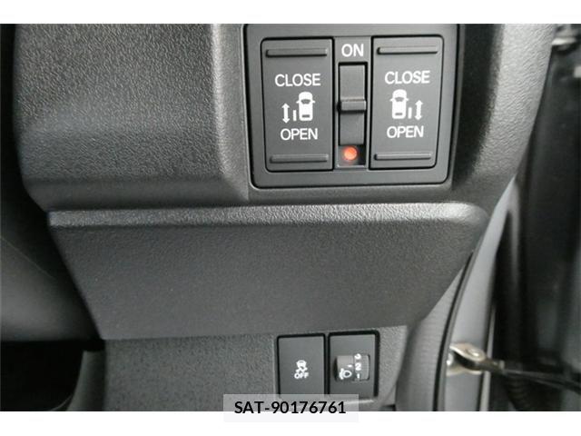 Honda N BOX CUSTOM 2023-11 8334454-23