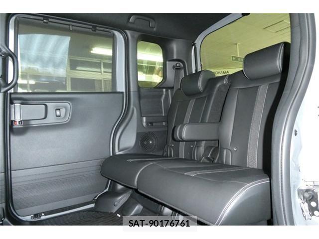 Honda N BOX CUSTOM 2023-11 8334454-8