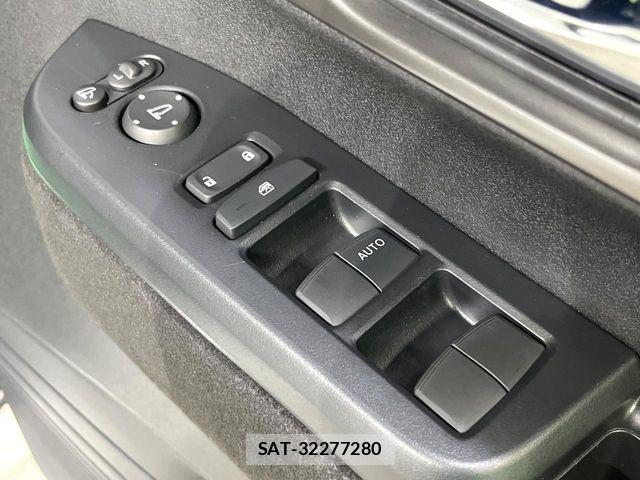 Honda N BOX CUSTOM 2024-05 8337115-1