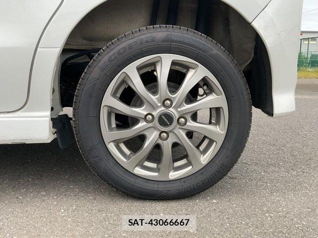Honda N BOX CUSTOM 2018-10 8367686-27