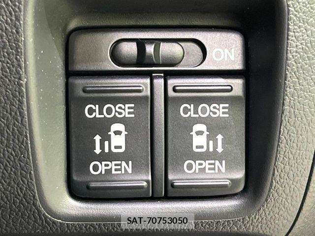 Honda N BOX CUSTOM 2016-10 8367684-3