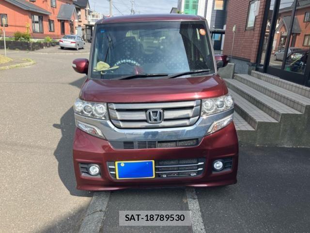Honda N BOX CUSTOM 2017-03 8413976-0