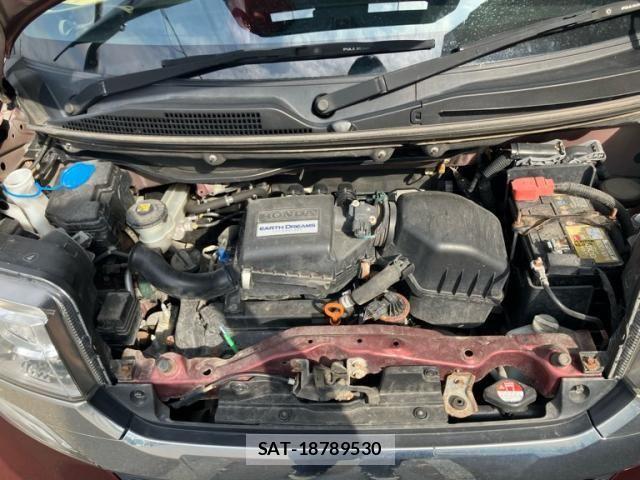 Honda N BOX CUSTOM 2017-03 8413976-17
