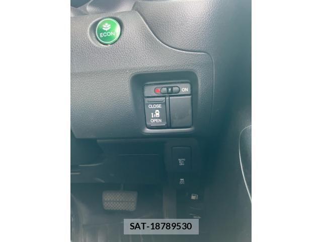 Honda N BOX CUSTOM 2017-03 8413976-19