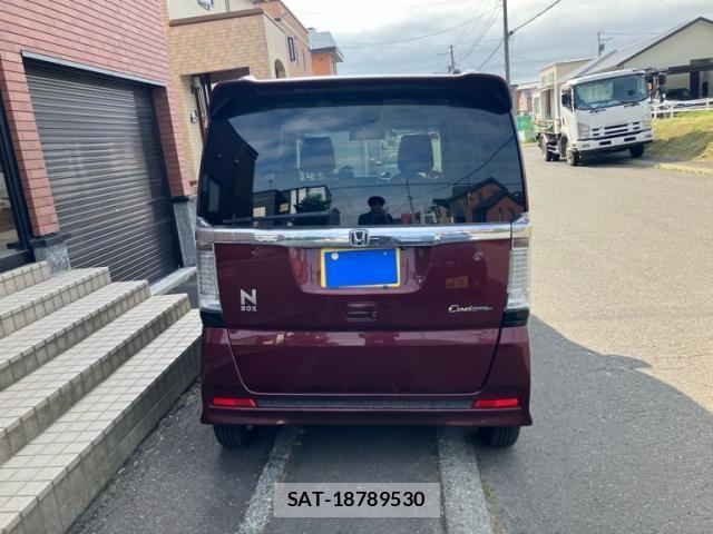 Honda N BOX CUSTOM 2017-03 8413976-4