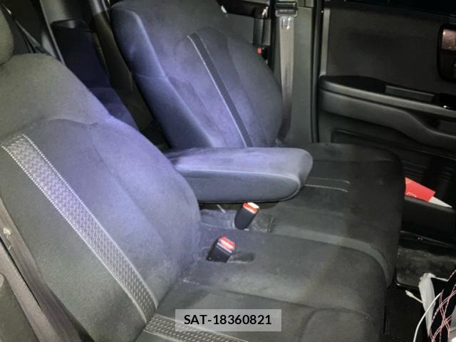 Honda N BOX CUSTOM 2020-11 8413975-16