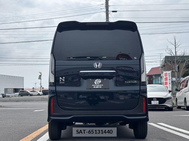 Honda N BOX CUSTOM 2024-02 8413969-13