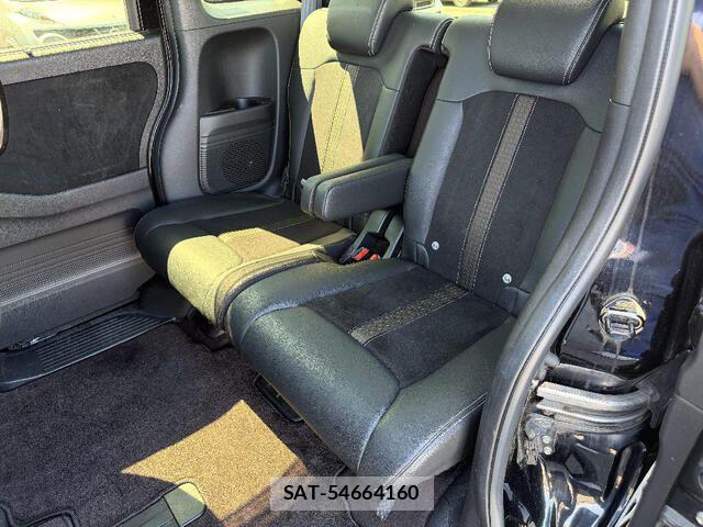 Honda N BOX CUSTOM 2018-05 8413972-18