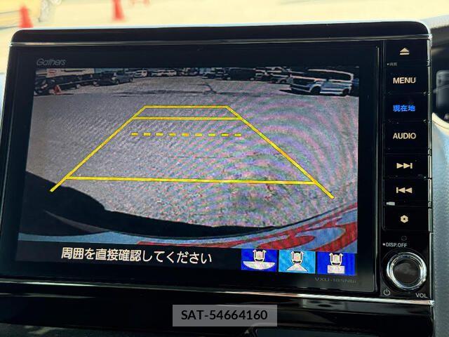 Honda N BOX CUSTOM 2018-05 8413972-8