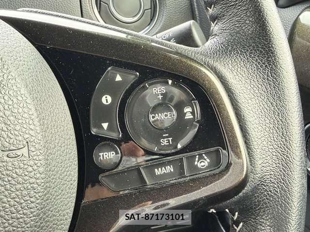 Honda N BOX CUSTOM 2018-02 8413971-9