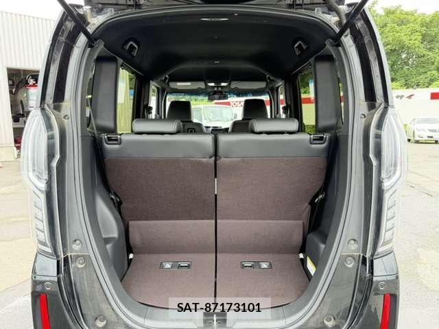 Honda N BOX CUSTOM 2018-02 8413971-13