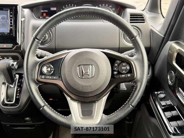 Honda N BOX CUSTOM 2018-02 8413971-14