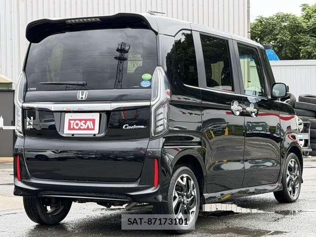 Honda N BOX CUSTOM 2018-02 8413971-20