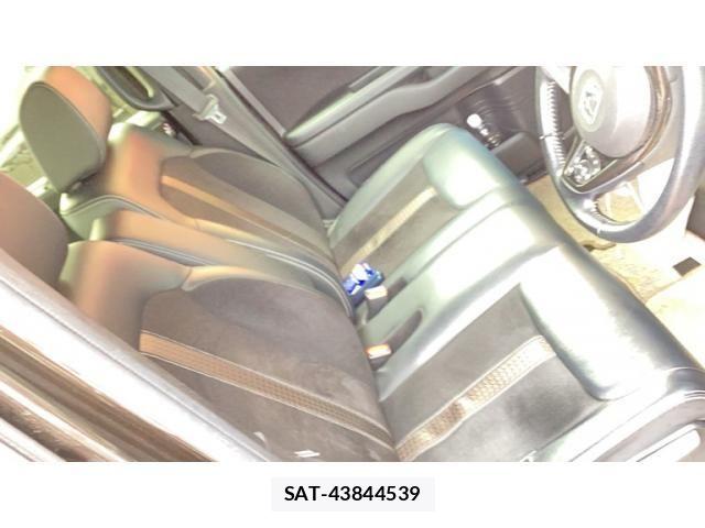 Honda N BOX CUSTOM 2018-03 8413973-9