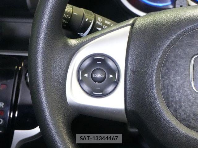 Honda N BOX CUSTOM 2017-02 8438581-14