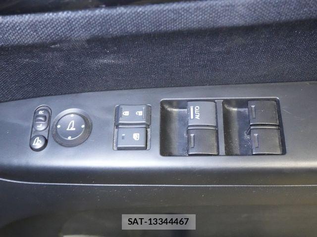 Honda N BOX CUSTOM 2017-02 8438581-21