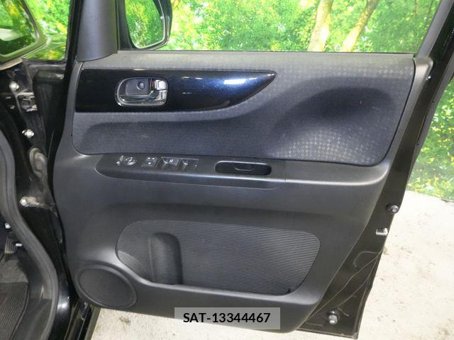 Honda N BOX CUSTOM 2017-02 8438581-22