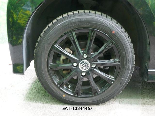 Honda N BOX CUSTOM 2017-02 8438581-29