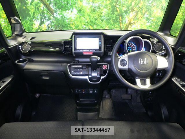 Honda N BOX CUSTOM 2017-02 8438581-5