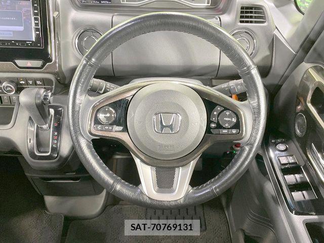 Honda N BOX CUSTOM 2019-01 8438571-11