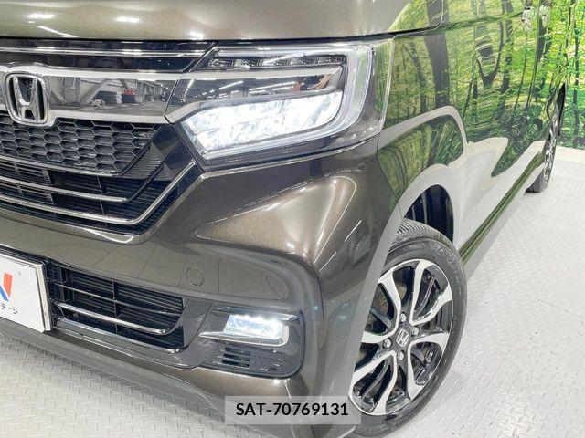 Honda N BOX CUSTOM 2019-01 8438571-12