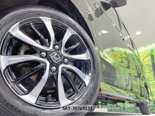 Honda N BOX CUSTOM 2019-01 8438571-13