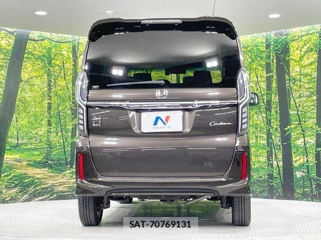 Honda N BOX CUSTOM 2019-01 8438571-15