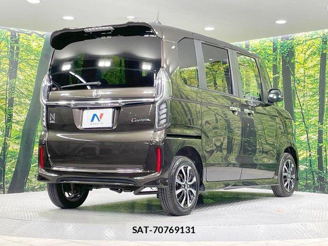 Honda N BOX CUSTOM 2019-01 8438571-17