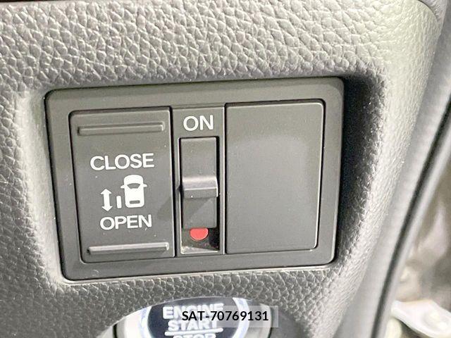 Honda N BOX CUSTOM 2019-01 8438571-5