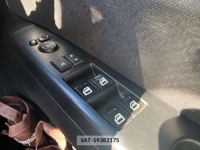 Honda N BOX CUSTOM 2012-06 8457089-16