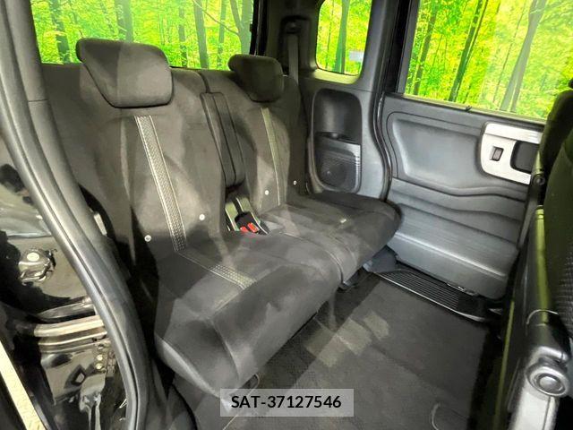 Honda N BOX CUSTOM 2023-10 8458076-8