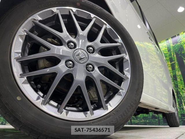 Honda N BOX CUSTOM 2023-11 8458073-12
