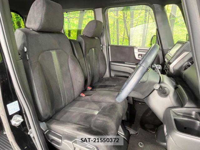 Honda N BOX CUSTOM 2022-02 8458074-8