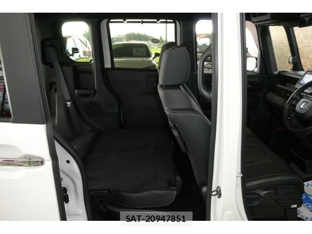 Honda N BOX CUSTOM 2023-10 8526224-14