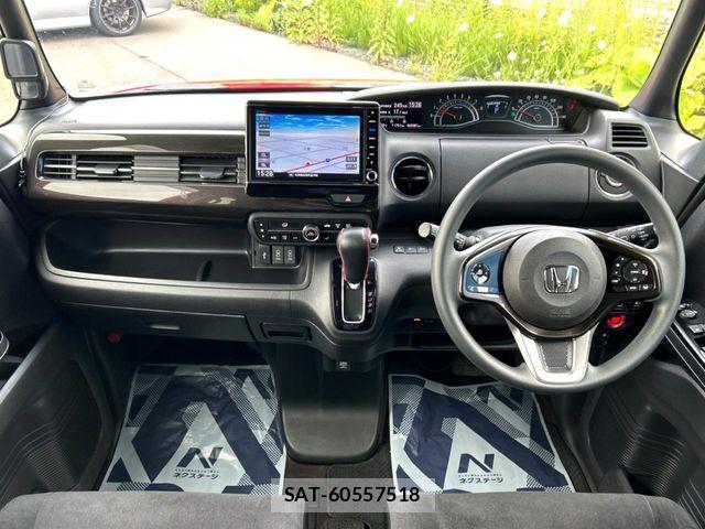 Honda N BOX CUSTOM 2019-01 8526238-1