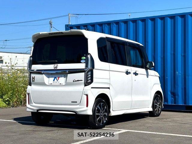 Honda N BOX CUSTOM 2019-08 8526227-16