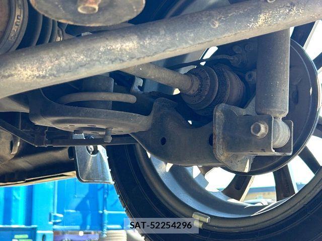 Honda N BOX CUSTOM 2019-08 8526227-19