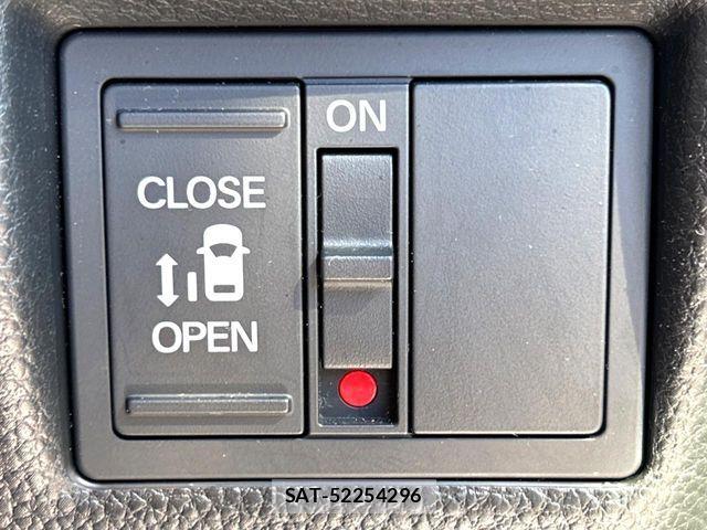 Honda N BOX CUSTOM 2019-08 8526227-5