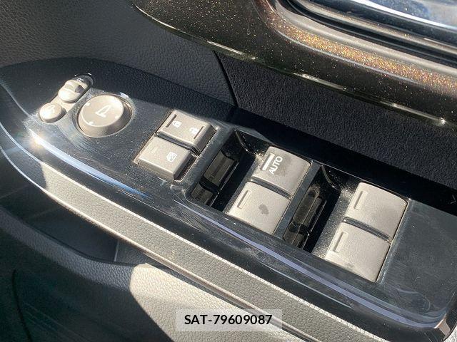 Honda N BOX CUSTOM 2019-11 8562953-14
