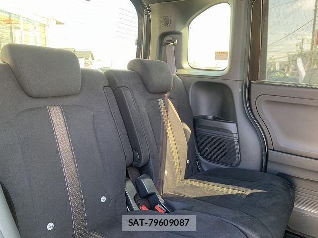 Honda N BOX CUSTOM 2019-11 8562953-18